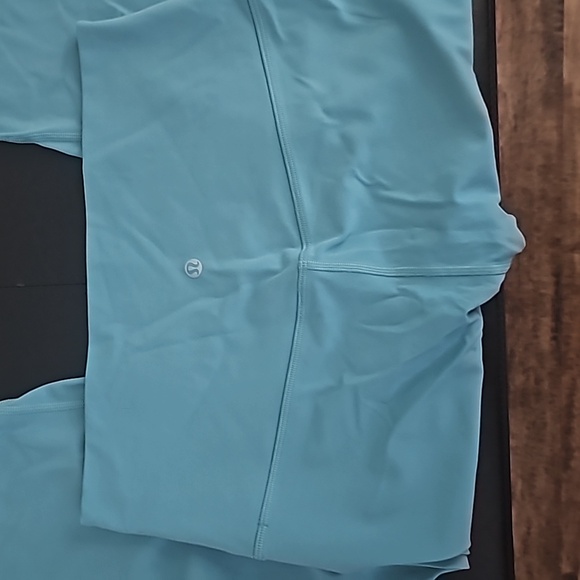 Lululemon legging - Picture 3 of 3